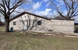 1225 State Line Rd., Cottonwood, AL 36320