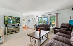 1120 Bennington Drive, Crystal Lake, IL 60014