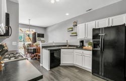 2904 Falling Waters Drive, Lindenhurst, IL 60046