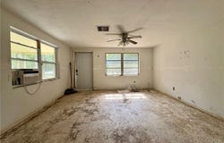 811 NE 5th Avenue, Crystal River, FL 34428