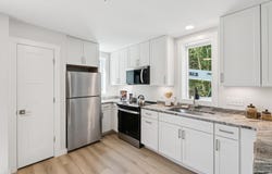 1 Cedar Bend, Boothbay, ME 04537