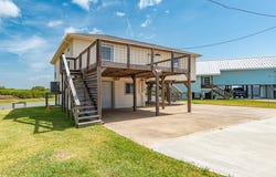 76 Sailfish Landing, Port Lavaca, TX 77979