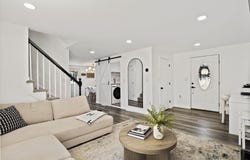 43 Oak Knoll Rd, Lowell, MA 01852