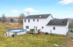 220 Main Rd, Donegal, PA 15376