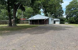 2002 Main ST, Danville, AR 72833
