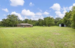 London, AR 72847