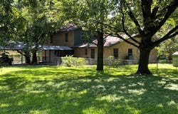 216 N Pinto Street, Comanche, TX 76442