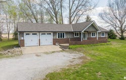 2784 HILLTOP Road, Springfield, IL 62712