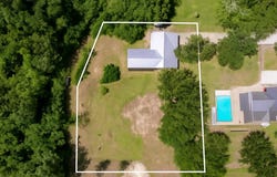 894 Haley Drive, Chipley, FL 32428