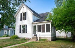 615 S Pearl Street, Belding, MI 48809