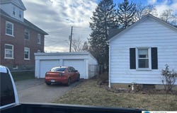 1037 Maple Street, Bethlehem City, PA 18018