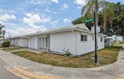 5396 ACACIA TRAIL N, PINELLAS PARK, FL 33782