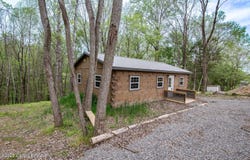 580 Walleye Way, Scottsville, KY 42164