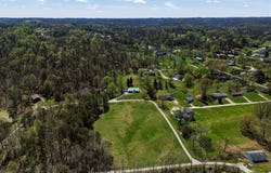2435 US Route 60, Hurricane, WV 25526