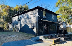 2009 Ash Street, Savannah, GA 31404