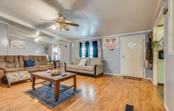 107 Lesters Lane, Honaker, VA 24260