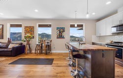 126 INGRAM PL, White Salmon, WA 98672