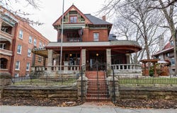 425 Gladstone Boulevard, Kansas City, MO 64124