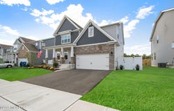225 Ashburn Avenue, Manahawkin, NJ 08050