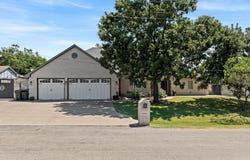 2801 Weylene Paseo, Granbury, TX 76049