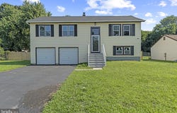 243 WINTERGREEN LANE, CARNEYS POINT, NJ 08069