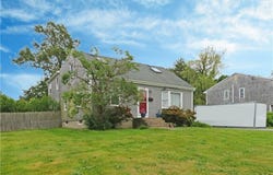 23 Sherman Lane, Middletown, RI 02842