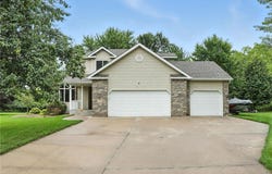 93 10th Street S, Sartell, MN 56377