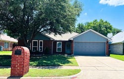 2223 Yellowstone Lane, Corinth, TX 76210