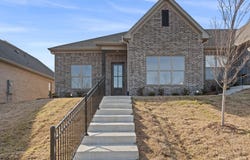 201 Edgewood Circle, Little Rock, AR 72223