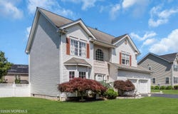 10 Beacon Place, Old Bridge, NJ 08857