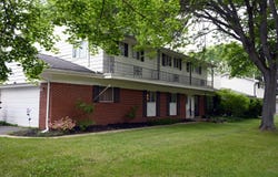 29011 Glenarden Street, Farmington Hills, MI 48334
