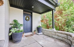 216 N Clinton Place, Kansas City, MO 64123