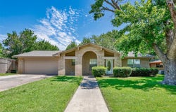 2003 Oneal Street, Gainesville, TX 76240