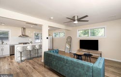 10 VALLEY VIEW COURT, HAMILTON, NJ 08620