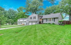 6016 W 85th Street, Overland Park, KS 66207