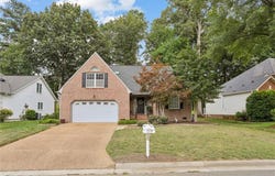 119 E Wedgwood Drive, Yorktown, VA 23693