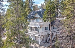 212 N Fairway Drive, Lake Arrowhead, CA 92352