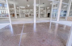 11 N Main, Hutchinson, KS 67501