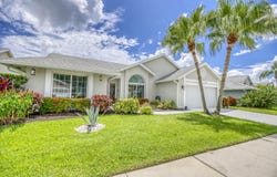 255 Moccasin Trail W, Jupiter, FL 33458