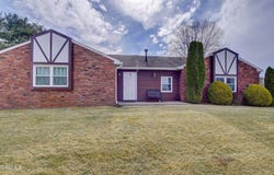 14 Weston Court, Marlboro, NJ 07746