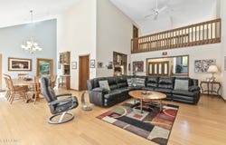 82 Pickle Hill Road, Queensbury, NY 12804