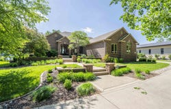856 E Sawgrass Tr, Dakota Dunes, SD 57049