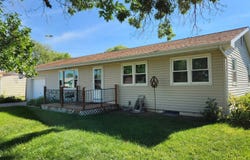 1013 N Churchill Dr, Norton, KS 67654