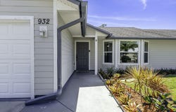 932 SE Damask Avenue, Port Saint Lucie, FL 34983