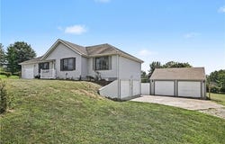31455 Lyman Lane, Excelsior Springs, MO 64024