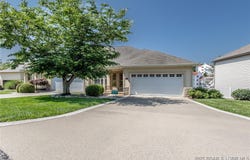548 Lakeshore Drive, Lake Ozark, MO 65049