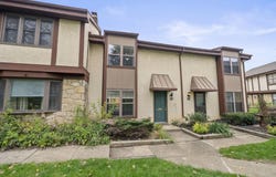 6198 Stornoway Drive S, Columbus, OH 43213