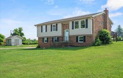 70 Country Estates Road, Paint Lick, KY 40461