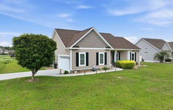 100 Paddle Trail Lane, Swansboro, NC 28584