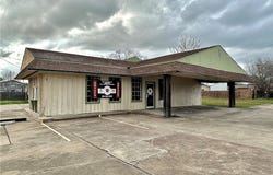 901 N Ben Jordan Street, Victoria, TX 77901